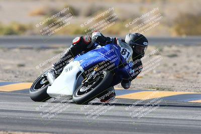 media/Nov-16-2024-CVMA (Sat) [[0e4bb1f32f]]/Race 8-Supersport Middleweight/